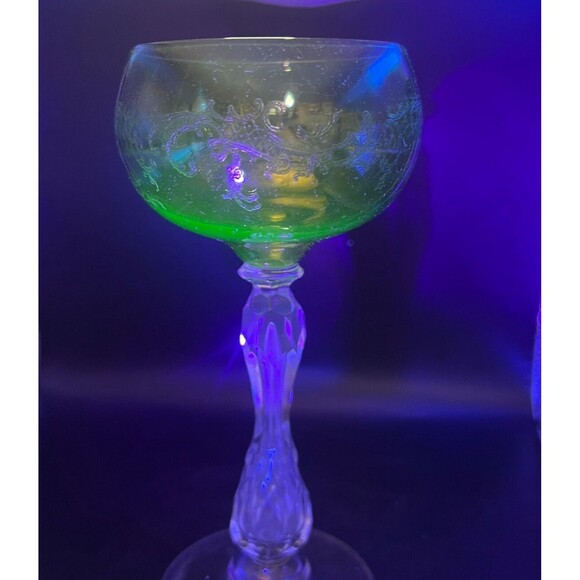Antique Villeroy & Boch Hock Wine Glass Floral Scrollwork Green Clear Cut Stem - Picture 9 of 15